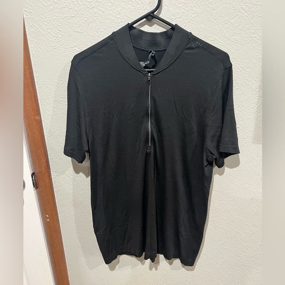 lululemon athletica Black Men's Shirt Breathable Fabric Size L EUC Zip Up Front